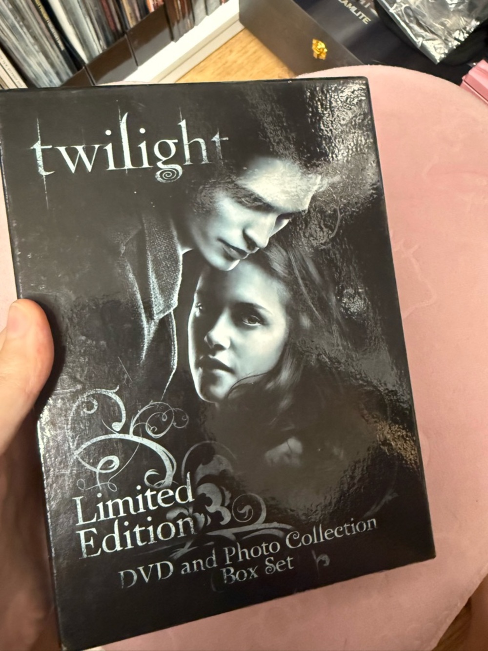Twilight Saga Collector Lot - Books, DVDs & Extras - Picture 9 of 11